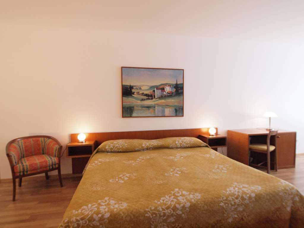 Residenze Dell'Angelo Locarno Quarto foto